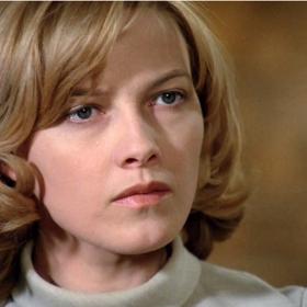 Původně mělo jít o drama, nakonec se film Jak vytrhnout velrybě stoličku zařadil do komediálního žánru.