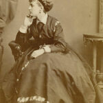 V roce 1870 byli v Anglii obviněni dva transvestité. Na lavici obžalovaných usedl(a) Stella...