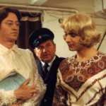 Aby se stihlo všechno natočit v době trvání výstavy, vznikl scénář hodně rychle. To se podepsalo i na filmu samotném. Přes účast výtečných tvůrců a herců to nedopadlo moc dobře. 