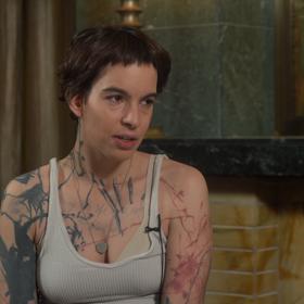 Nela Moravcová promluvila v létě roku 2021 o svém brutálním znásilnění v pořadu Na kafeečko. 