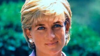 24 let od tragické smrti princezny Diany: Mládí prožila v Althorpu, domě plném duchů. Potkala tam i prince Charlese