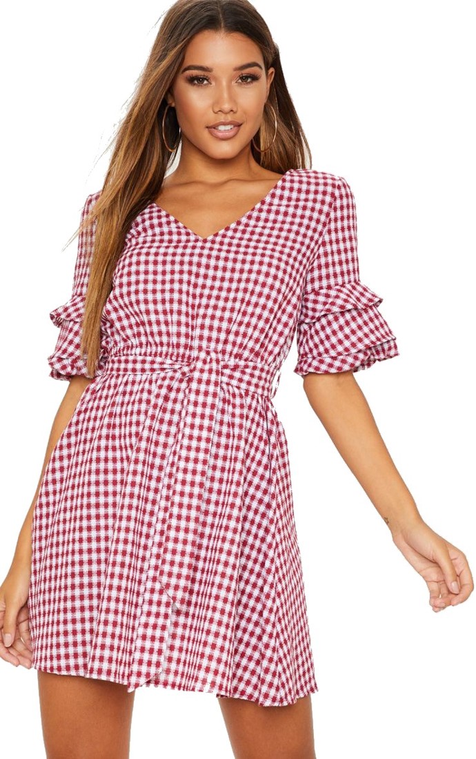 Prettylittlething, gingham šaty tea střihu. 775 Kč
