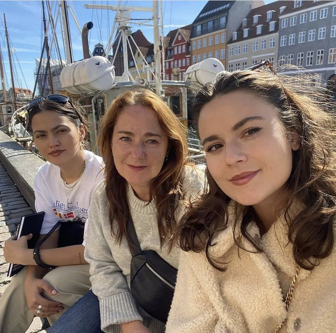 Obě dcery Miriam Chytilové se věnují dabingu.