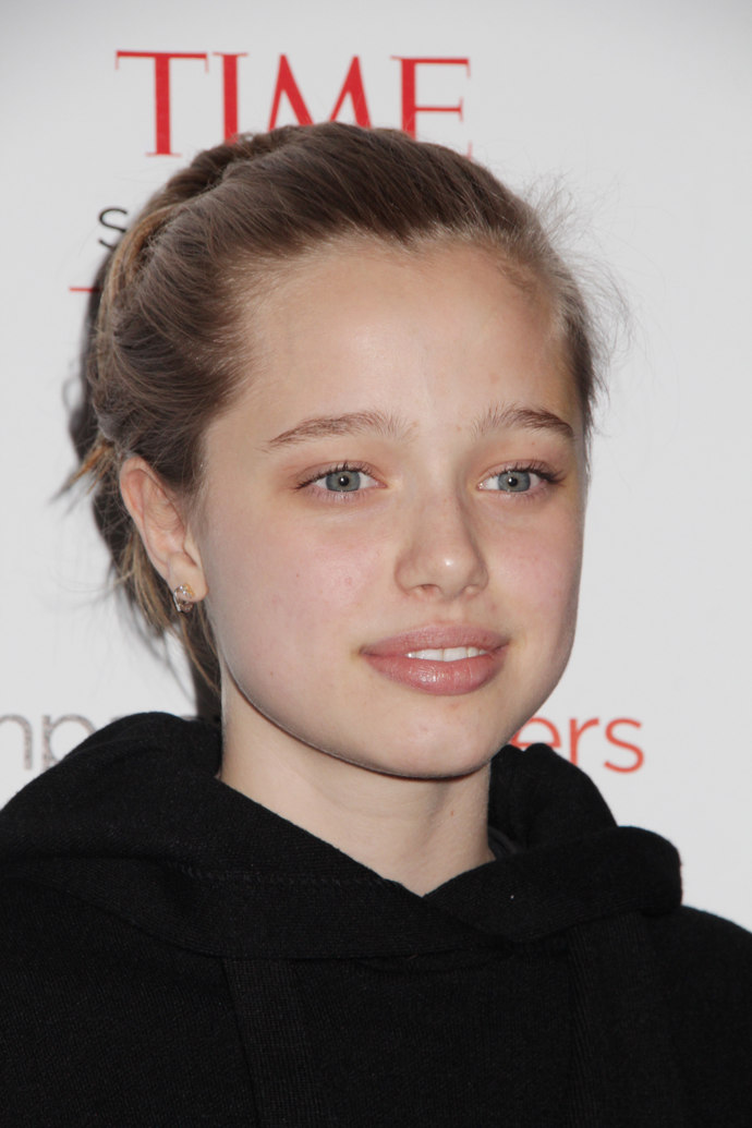 Dnes je ze Shiloh Jolie-Pitt krásná mladá slečna, která zcela propadla tanci. Stát se herečkou ji podle rodičů neláká.