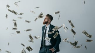 Přicházející inflace a růst cen energií pro vás nemusí být strašákem. Naučte se, jak pracovat s penězi