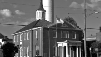 Prokletí dvou Salemů: V jednom upalovali čarodějnice, ve druhém hnali před soud rajčata