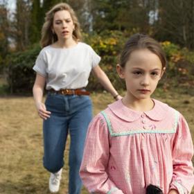 V seriálu Záhadné sídlo Bly je kladen velký důraz na lidské osudy. Ale o duchy také nepřijdeme.