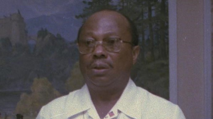 William Tolbert byl jedním slovem korupčník. Za to ho zaživa rozčtvrtili a předhodili supům. 
