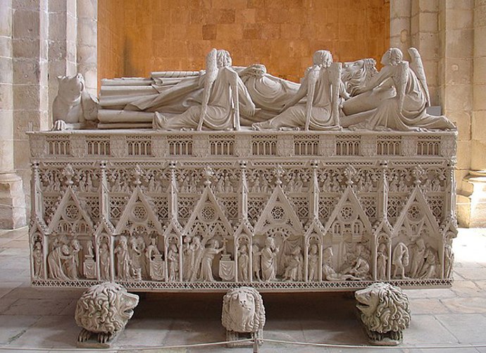 A hned naproti Inés leží Petr I. Mají se znovu setkat, až nastane konec světa.