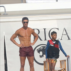 Nejstaršího syna, kterého oslovuje láskyplně Cristianho, si pořídil se ženou, jejíž totožnost nechce prozradit. Od narození se o něj staral sám. Možná i proto spolu mají jedinečný vztah.