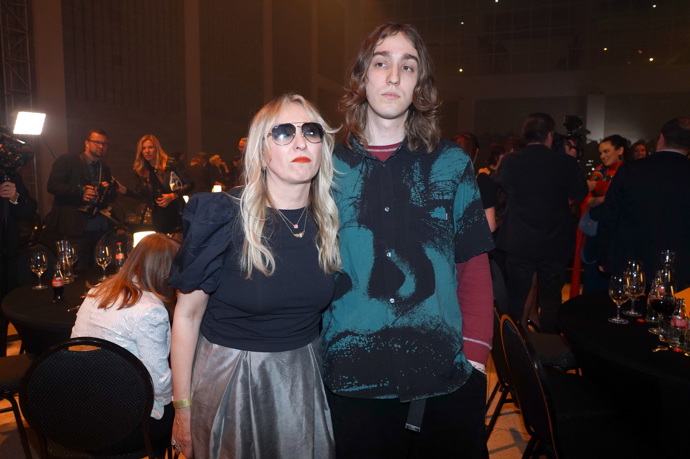 Kateřina se synem Davidem na letošním předávání cen Anděl. 