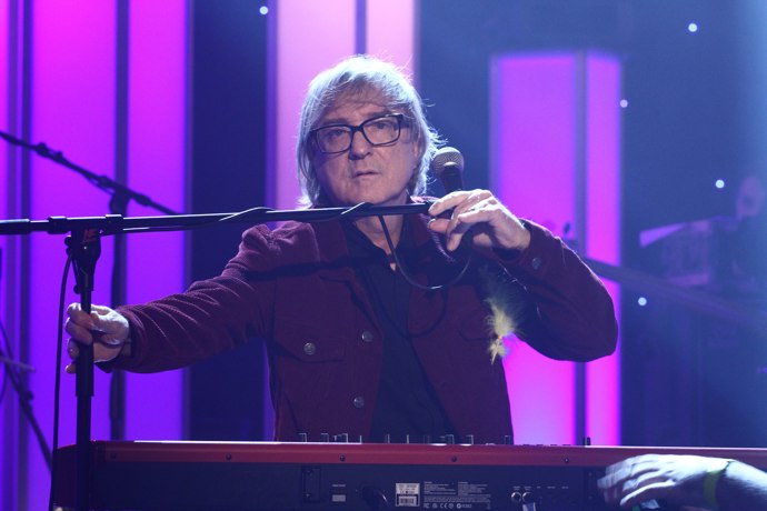 Ruth Galeová, maminka Mira Žbirku, pocházela z Londýna. Díky ní vznikla zpěvákova celoživotní láska k Velké Británii, která výrazně ovlivnila nejen jeho tvorbu.