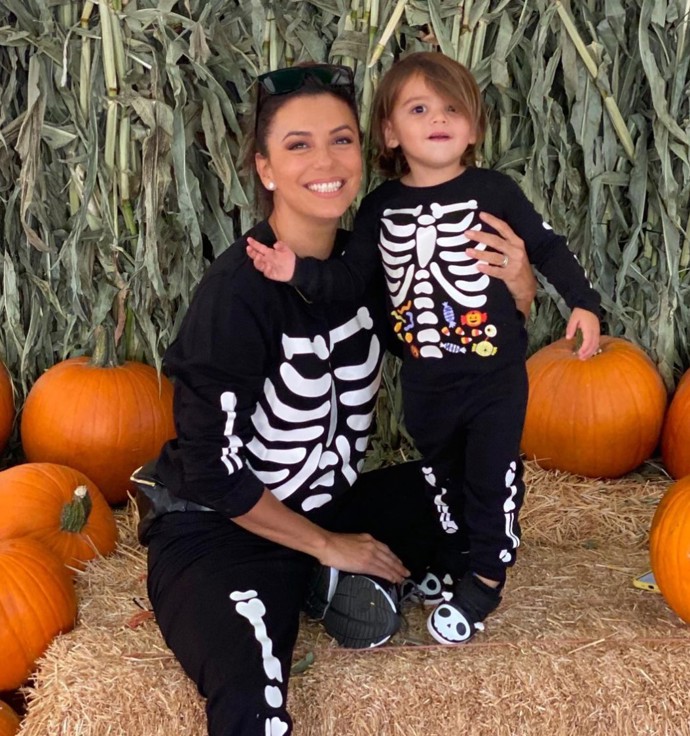 Sladěné kostýmy na Halloween.
