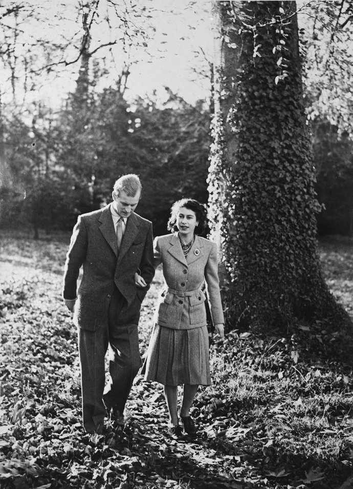 Tato fotografie byla pořízena 25. listopadu 1947, kdy princezna Alžběta a princ Philip, vévoda z Edinburghu, byli na líbánkách.