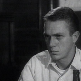 "Občas se musíte rozloučit s věcmi, které znáte a přivítat v životě ty neznámé."