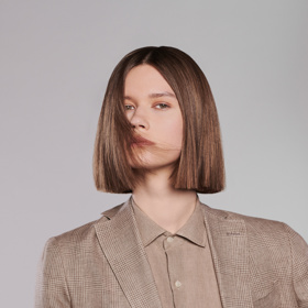 Krátký, přesně střižený účes bude jedním z hitů tohoto roku.