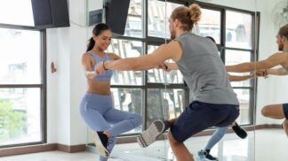 Zaměřeno na makroživiny: Jak mohou proteiny, sacharidy  a tuky přispět ke sportovním výkonům