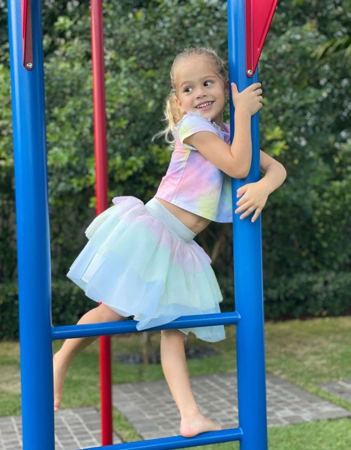 Lucy Iglesias je opravdu krásná holčička. Komu se více podobá? Tátovi, nebo mámě?
