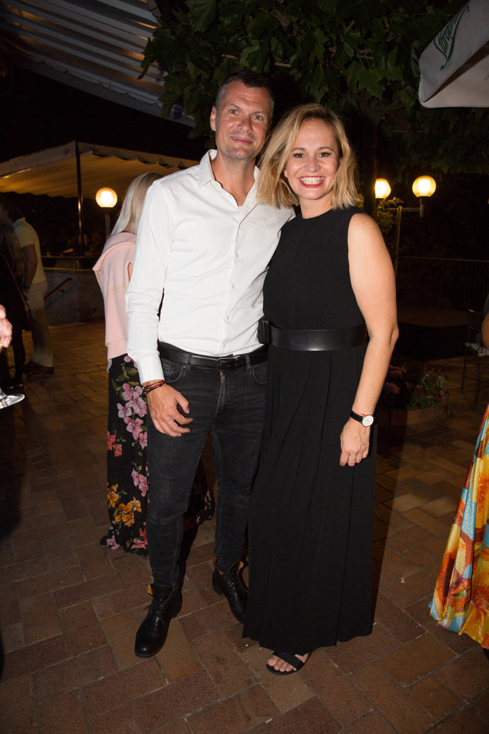 Monice Absolonové s Tomášem Hornou se staly osudnými dluhy bývalého hokejisty, přes které se zpěvačka nedokázala přenést.