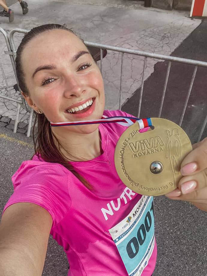 Kamila je ovšem také velká sportovkyně. Pravidelně běhá a už si troufá i na půlmaratony.