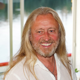 Kamil Střihavka ještě donedávna v karlínském divadle účinkoval, aktuálně však roli Ježíše převzal kolega Václav Noid Bárta.