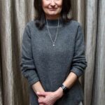 Margit Slimáková bourá především mýty o nutnosti počítat kalorie, nechat si sestavit jídelníček od odborníka nebo jíst pětkrát denně, aby člověk zhubl a udržel si zdravou váhu.