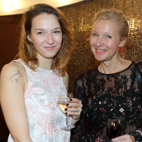 Zpěvačka a herečka Berenika Kohoutová je dcerou spisovatelky Ireny Obermannové.