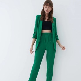 Dámské teplákové kalhoty v odstínu fresh green do města i do kanceláře. Mohito, 549 Kč