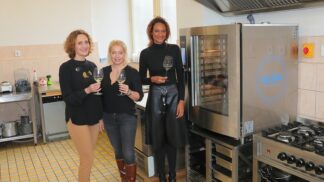 Janečková, Abbasová a Fassati - tři kmotry potravinové banky slavnostně pokřtily nový konvektomat