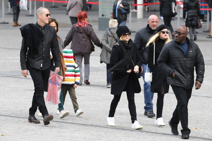 Reese Witherspoon vyrazila do Paříže s celou rodinou.