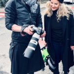 Narozeniny jsme s Vendulou Pizingerovou oslavili tak trochu prací, série fotek k jejím sloupkům vám brzy představíme. Postaral se o ni fotograf Dan Sklenář. 