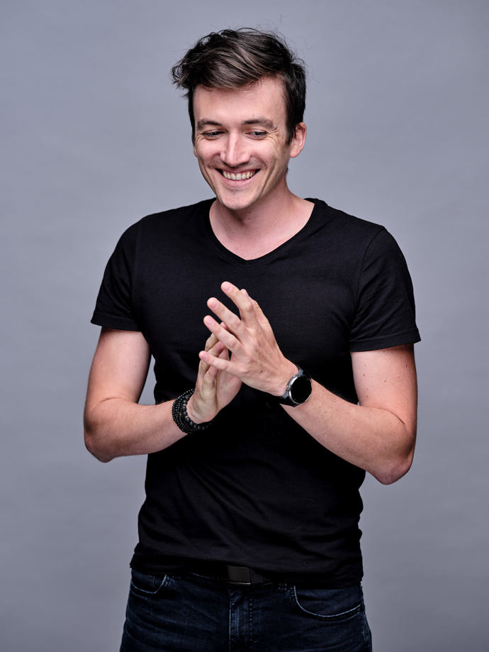 Herec Jan Mansfeld pochází z Českých Budějovic a říká, že Budějce jsou dodnes jeho srdeční záležitostí.