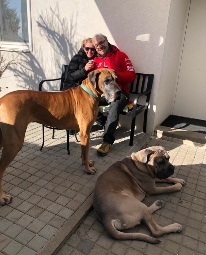 Martin Zounar se s přítelkyní Kateřinou seznámil díky psům. Ona má také rasu cane corso a ráda chodí na dlouhé vycházky do přírody. 