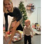 Loňský Štědrý den u Vojtkových shrnula Petra slovy "radost, blázinec, láska". Dárečků bylo pod stromkem požehnaně.