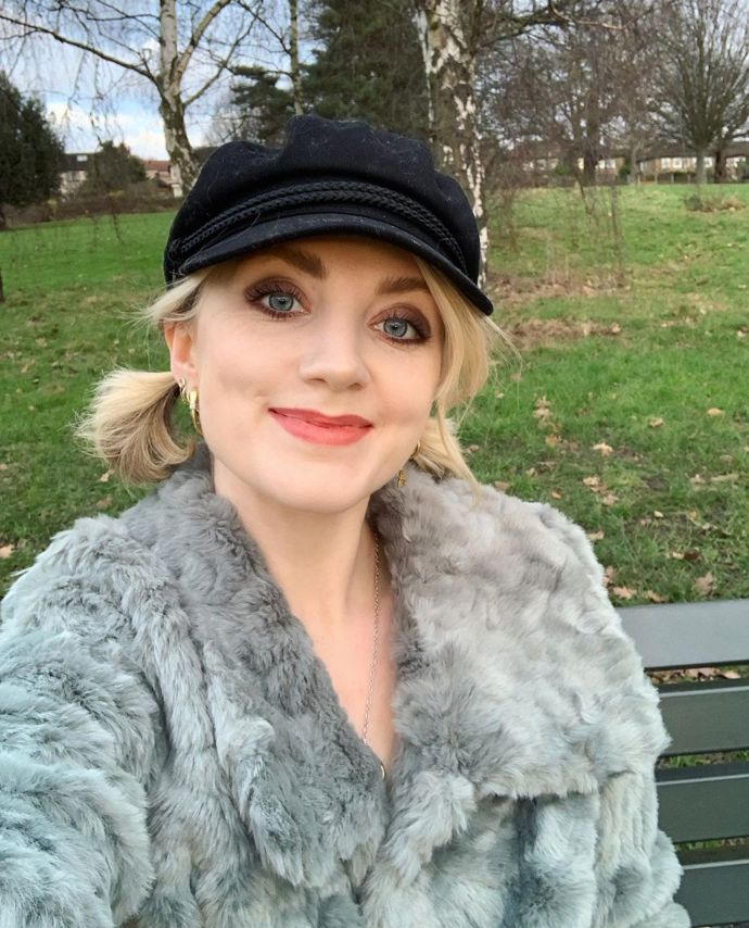 Evanna Lynch je také vegankou a kožešina, kterou má na sobě, je samozřejmě umělá.