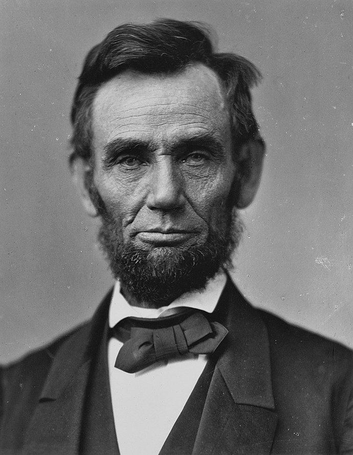 Abraham Lincoln byl šestnáctým americkým prezidentem. Mezi lidmi se těšil velké oblíbě.
