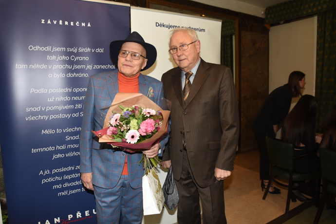 Po dlouhé době se ve společnosti objevila také herecká legenda Jaroslav Satoranský.