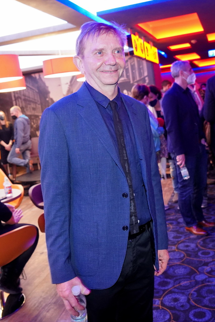 Miroslav Vladyka hraje v pohádce Tajemství staré bambitky 2 se svým kolegou Jiřím Lábusem. Zahrál si komorníka Ference.