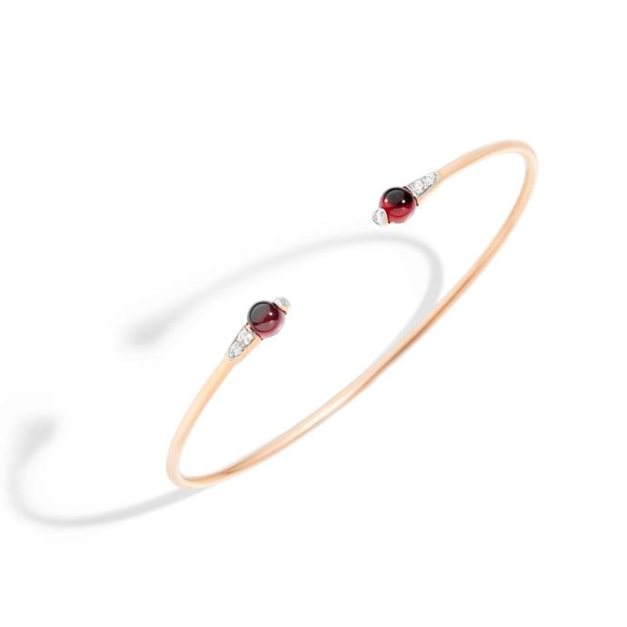 Náramek z osmnáctikarátového růžového zlata s 2 granáty a 6 diamanty. Pomellato, 62 100 Kč