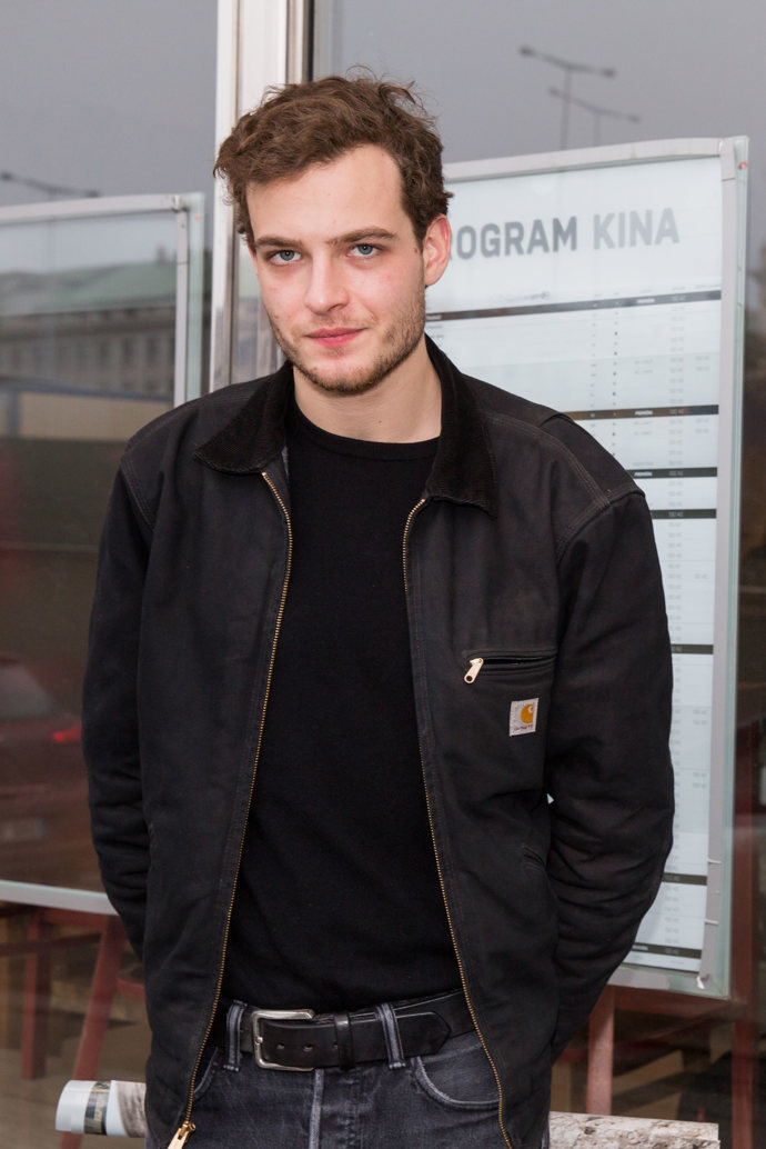 Cyril Dobrý je synem herce Karla Dobrého. Také on jde v otcových šlépějích a stal se hercem. Vidět jsme ho mohli v seriálech Zrádci, Dáma a král nebo Ulice.
