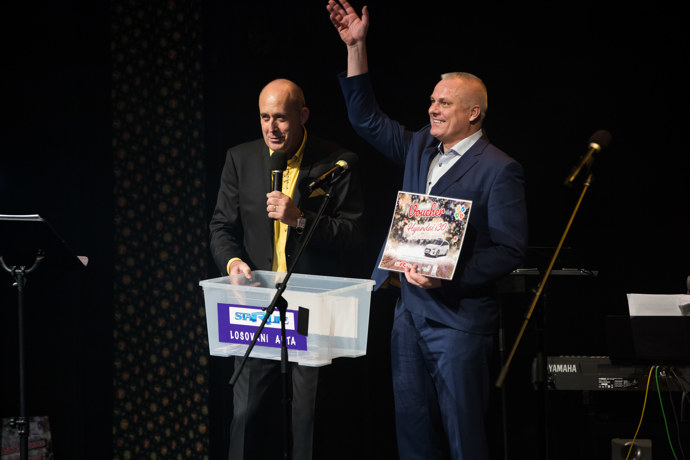 Robert Změlík se stal prvním československým olympijským vítězem v desetiboji, a to v Barceloně roku 1992. Po něm se to povedlo jen Romanovi Šebrlemu v Aténách v roce 2004.