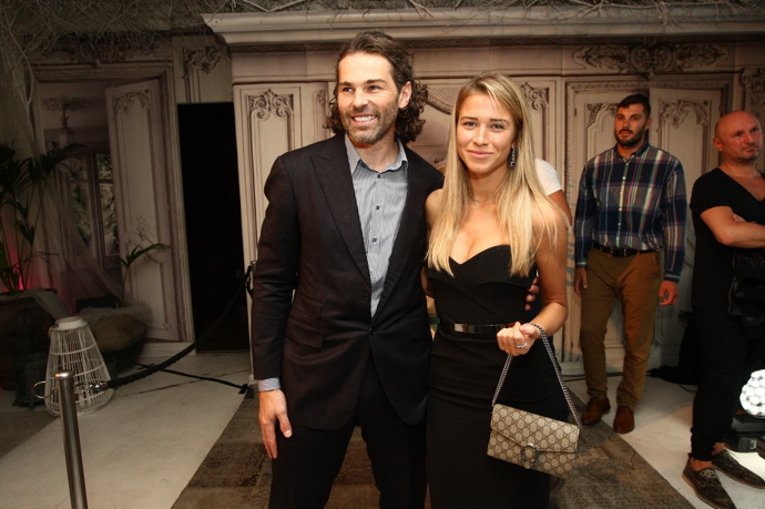 Po návratu z Floridy se Jaromír Jágr pochlubil také přítelkyní Veronikou Kopřivovou.