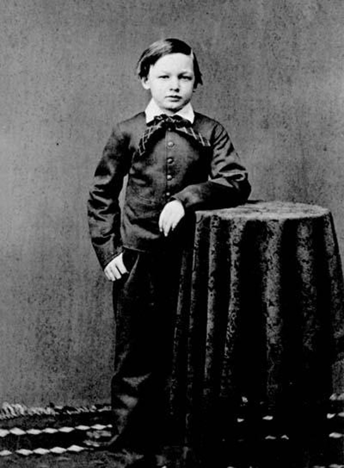 Williamovi Lincolnovi se stal osudným tyfus. Než ale v 11 letech  odešel na onen svět, stihl otce trošku pozlobit. Rád totiž shazoval z polic knihy.