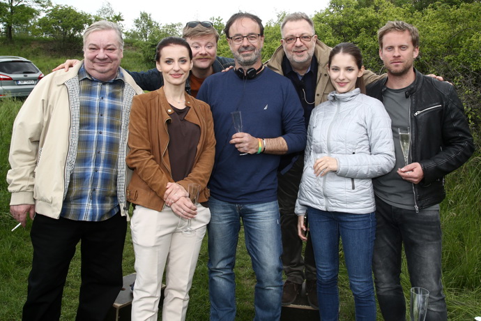 Tenkrát štáb ještě netušil, že se právě rodí nový hvězdný pár.