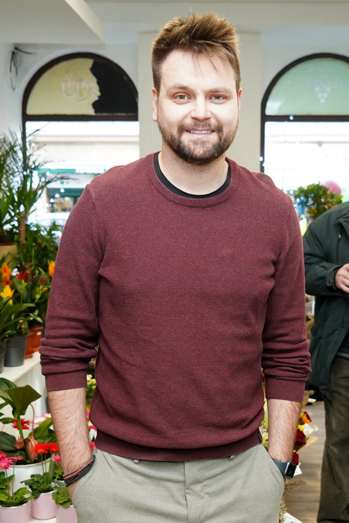 Josef Vágner je synem legendárního muzikanta a skladatele Karla Vágnera. Josef je hvězdou muzikálů a nejčastěji ho můžeme vidět na prknech pražského Divadla Broadway.