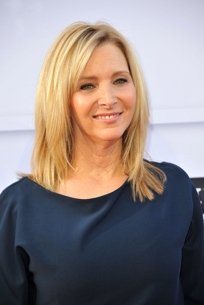 A takto vypadala Lisa Kudrow na předávání cen Amerického filmového institutu, kde vsadila na jemné líčení a přirozeně upravené vlasy.