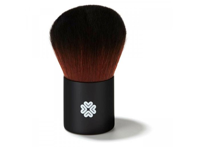 Štětec Super Kabuki určený speciálně k nanášení sypkého minerálního make-upu. Lily Lolo, 655 Kč