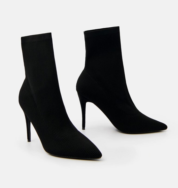 Kozačky s vysokým podpatkem. Mohito, 799 Kč