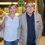 Svatba proběhla o čtrnáct let později v Americe, konkrétně na pláži na Floridě. Oddával je syn Waldemara Matušky, který je notářem.