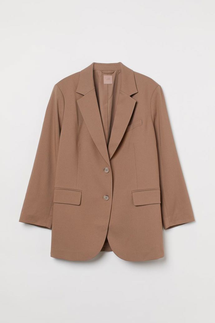 Tmavě béžové sako s ramenními vycpávkami. H&M, 999 Kč